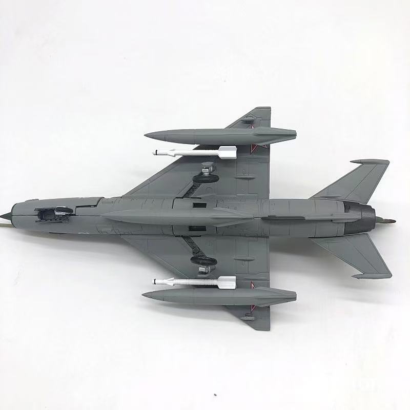 1: 72 Soviet Mig-21 Fighter Je - Home Decor Simulator recension och pris