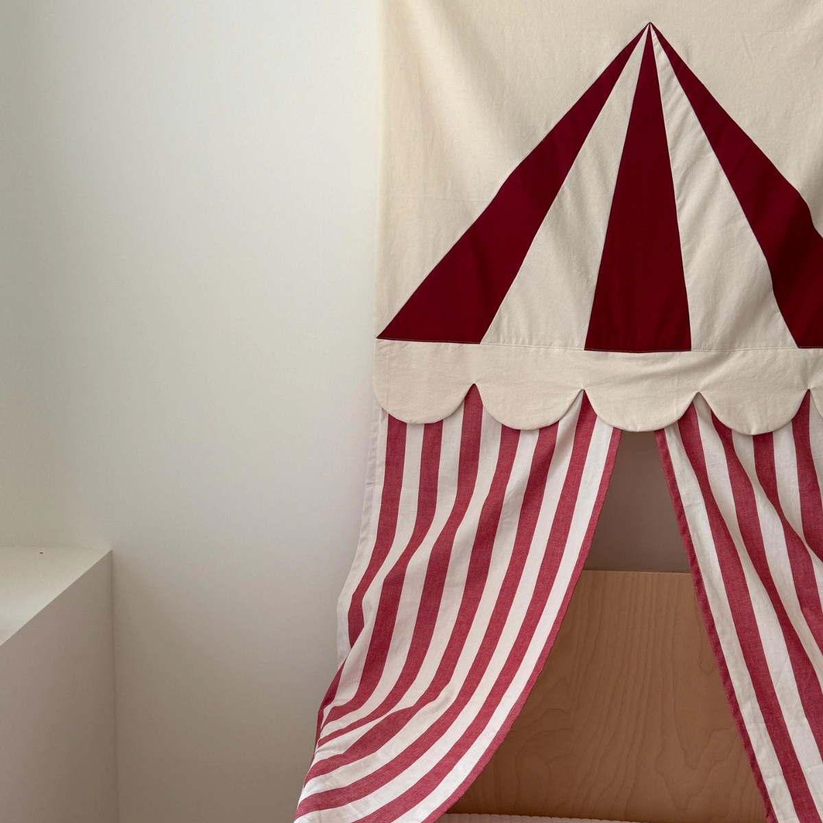 Korean Style Circus Tent Strip - Home Decor Korea recension och pris